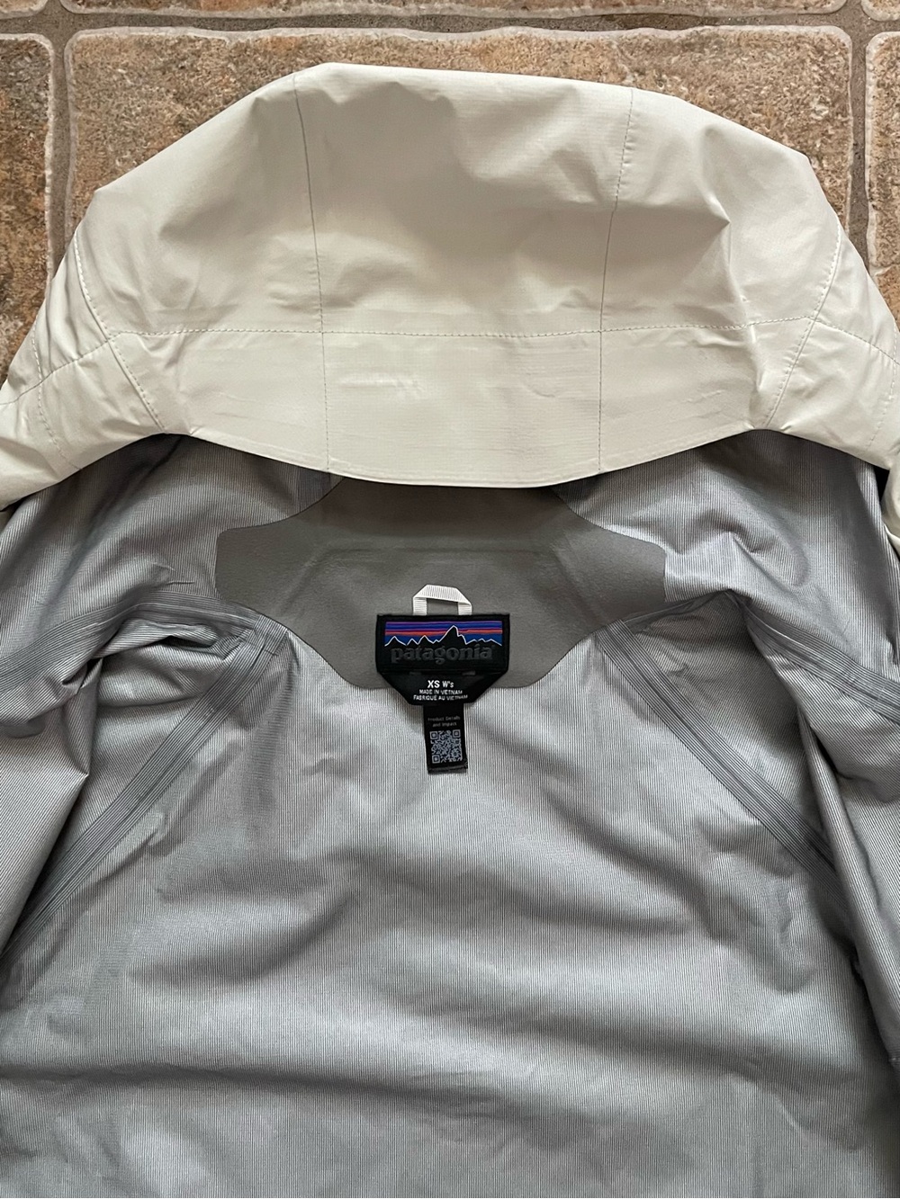 Women's Torrentshell 3L Rain Jacket - Picture 6 of 12